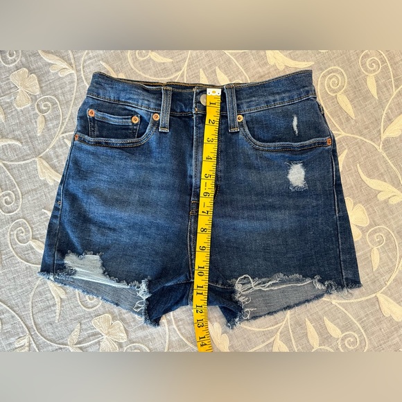 Levi’s Distressed High Rise Shorts - Picture 6 of 11